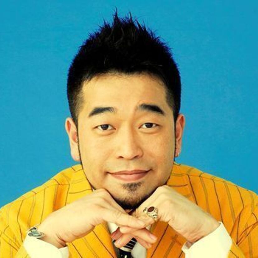 『槇原敬之』。ヒット曲を連発しながらも、色々問題を起こしてファンをヤキモキさせました。