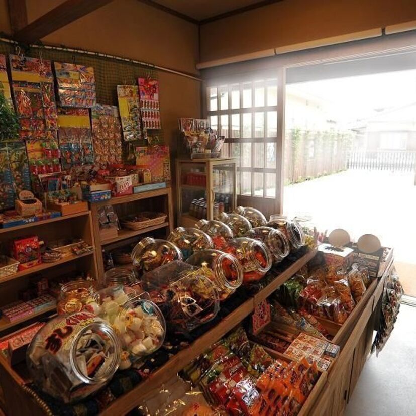 今は懐かしい駄菓子屋さんで売られていた遊び道具