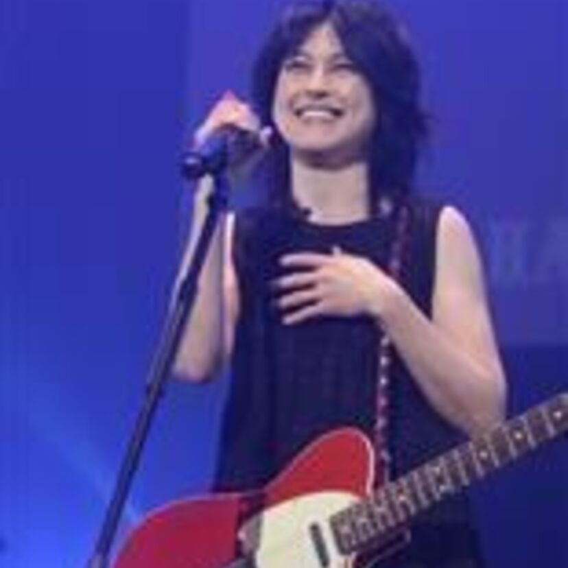 岸谷香、プリンセス プリンセスの名曲を熱唱！50歳を記念した前夜祭ライブを開催！！