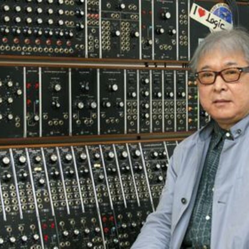 電子音楽界の巨匠、松武秀樹の音楽活動の集大成が5枚組CDに！