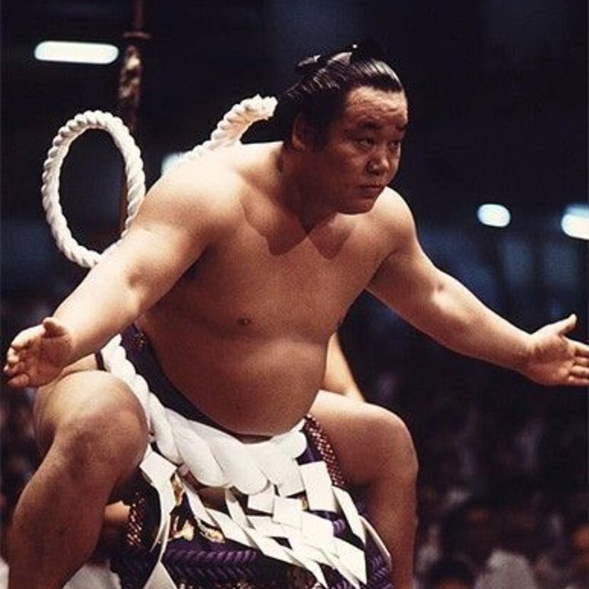 若干27歳の若さで非業の現役死を遂げた幻の大横綱・玉の海正洋の真実を追え！！