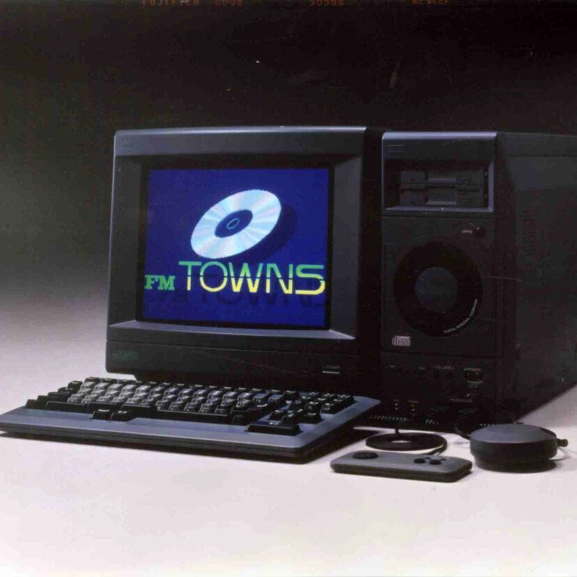 富士通、1989年に世界初のCD-ROMドライブを搭載したPC「FM TOWNS」の誕生日を祝う！