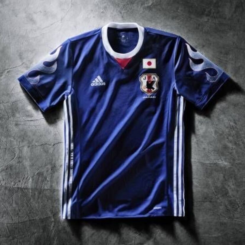 日本サッカーが世界への切符を手に入れた年。ワールドカップ初出場決定から20年！記念ユニフォームが限定発売！