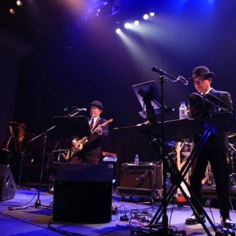 矢野顕子とTHE BEATNIKSが「バカ田大学祭ライブ」で初共演。赤塚不二夫の生誕80年らしい演出も！