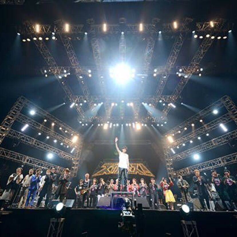 スガシカオのデビュー20周年フェスで「夜空ノムコウ」が演奏された！ミスチルらも出演！