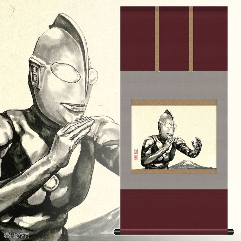 水墨画で描かれた戦闘姿を見よ！ウルトラマン／バルタン星人の「掛軸」が登場