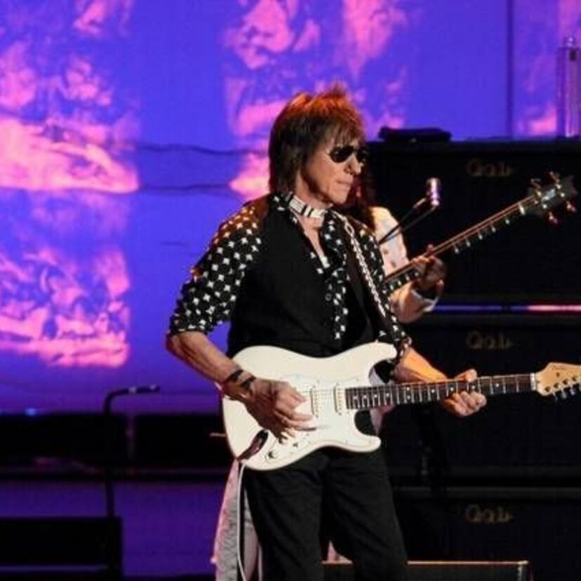 偉大なるギタリスト、ジェフ・ベック！デビュー50周年記念ライヴ映像作品が日本先行発売！