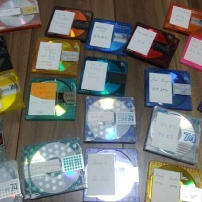 捨てられない、思い出の詰まったMDボックスを開けてみた。