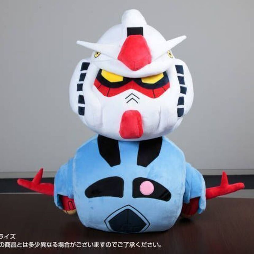 ガンダムとジオングの特徴的な頭部がクッションに！プレミアムバンダイで予約受付中！