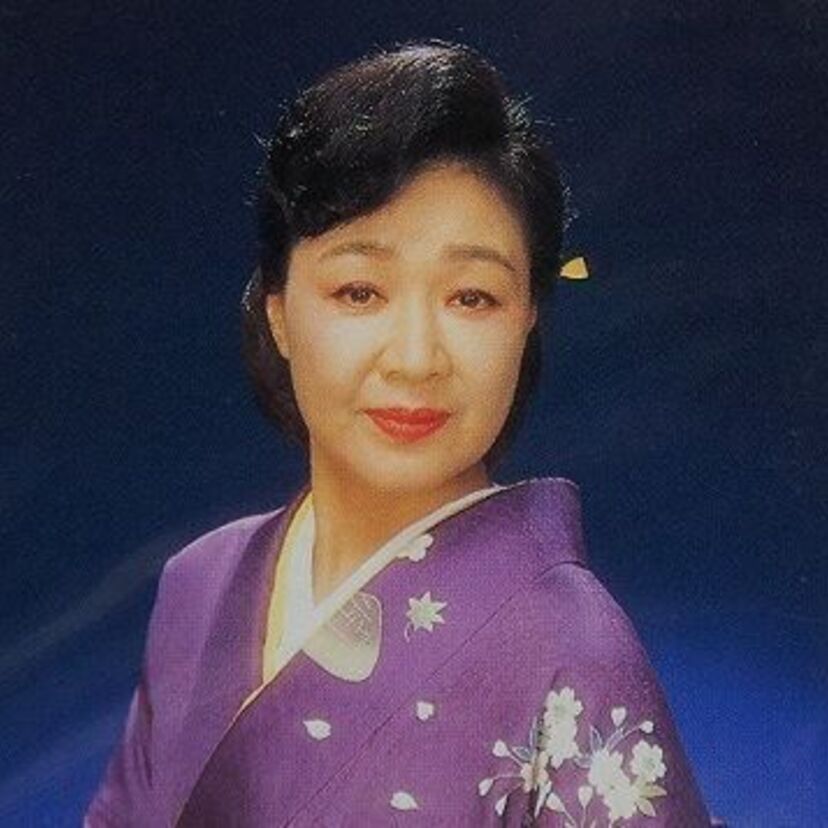 【金田たつえ】1973年発売の「花街の母」を聴きなおす