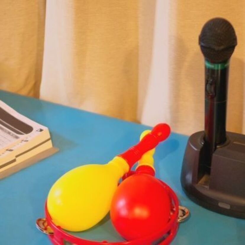 【今じゃ考えられない】昔の「カラオケ」はこんなんだった!