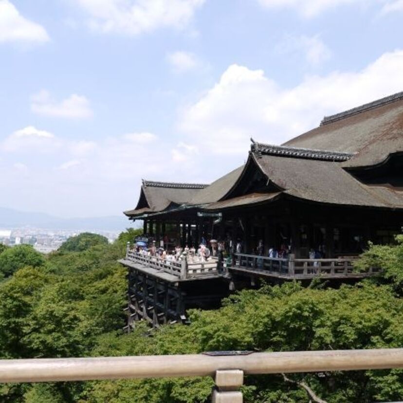 世界最古の会社と世界最古の旅館が日本にあるの、ご存知ですか？
