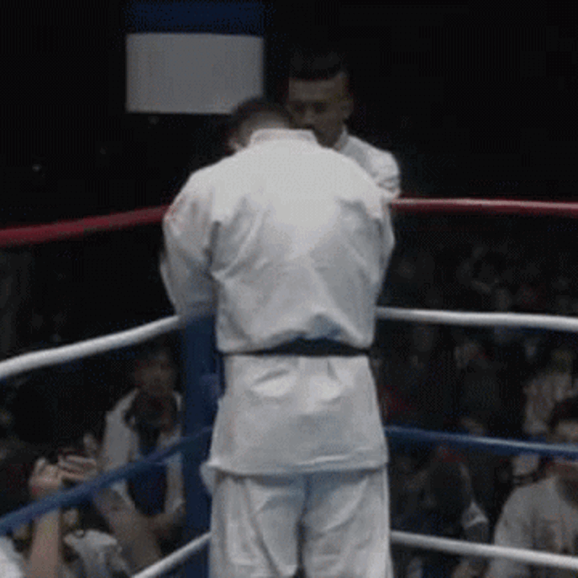 角田信朗  冷徹なリングでモロに感情を露出させる愛と涙と感動のファイター！