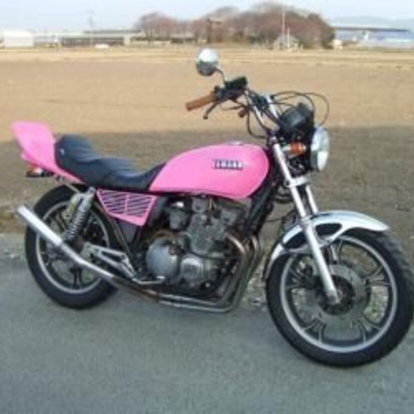 ８０年代ヤンチャな奴らが愛した単車！！ヤマハ・XJ400（ペケジェー）！！