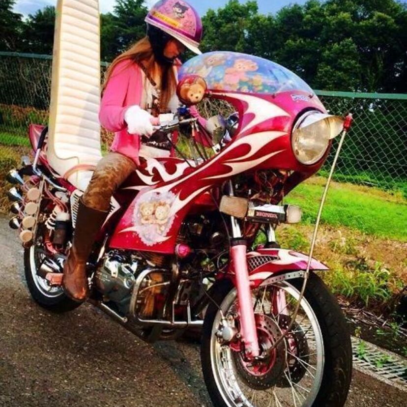 ８０年代ヤンチャな奴らが愛した単車！！HONDAのCB400 HAWK-II＆HAWK III｡