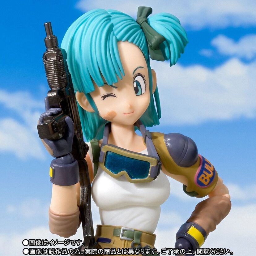 「ロマンティックあげるよ」のエンディングに登場した、80年代のブルマを忠実に再現したフィギュアが登場！
