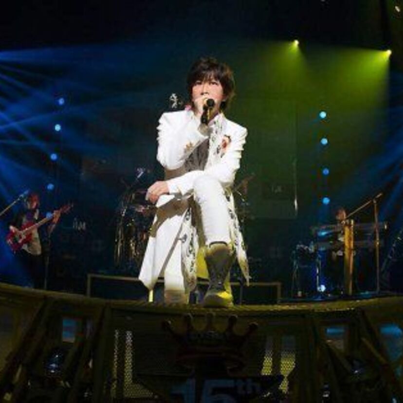 ラルクのTETSUYA（元tetsu）がソロ15周年記念ライブをDVD化！ラルクではどんな曲を作ってた？