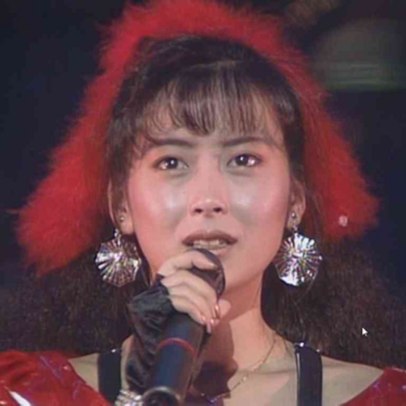 歌手デビュー30周年! 【中山美穂】の一番売れた曲って？＜シングル売上ランキング☆BEST15＞