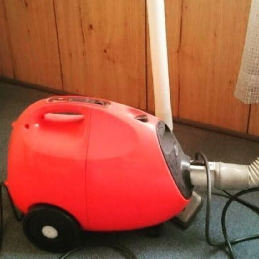 懐かしの【掃除機】皆さんのご家庭にもありませんでしたか?昭和の懐かしい掃除機を振り返ってみます