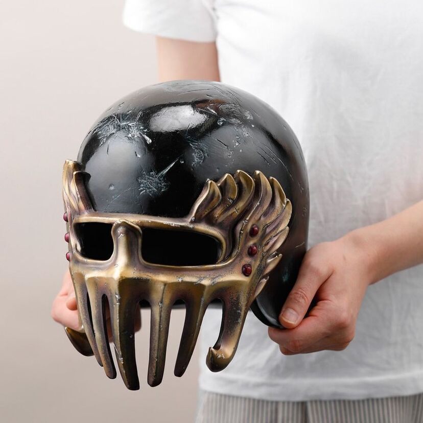 これより優れたヘルメットなど存在しねぇ！？北斗の拳の悪役「ジャギ」のリアルなヘルメットが実物大で登場！！