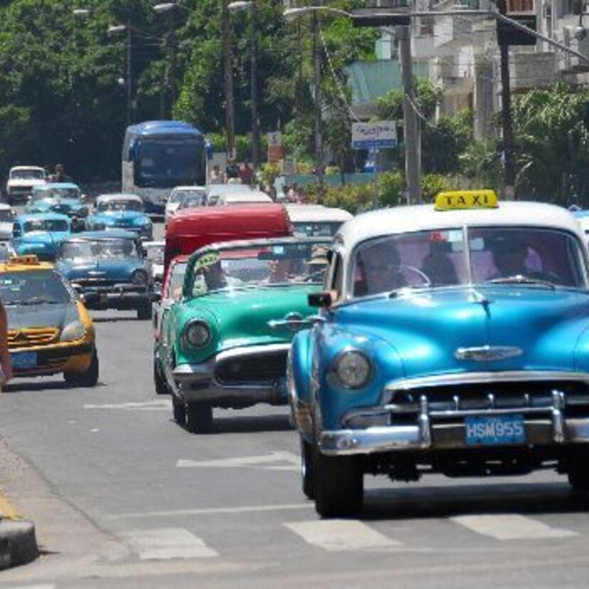【キューバの車】街中は60年代のクラッシックカーだらけ！米国との国交正常化で見れなくなるかも？