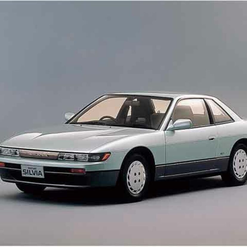 日産自動車の兄弟車対決！乗るならあなたはどっち？「シルビアV.S.180SX」