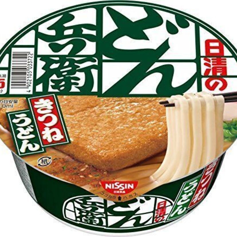 【カップうどん戦争!】あなたはどっち?「どん兵衛 V.S. 赤いきつね」