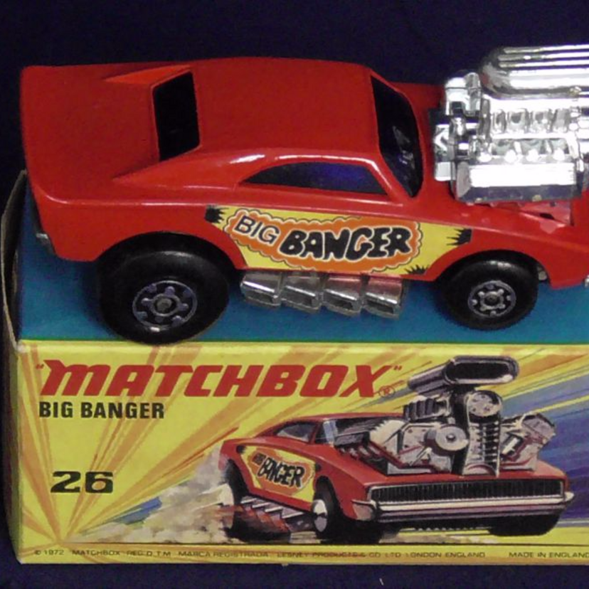 ミニカーのメーカー対決!あなたはどっち派?「マッチボックス V.S.トミカ」