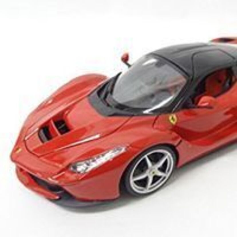 【憧れ対決!】あなたはどっち?「ランボルギーニV.S.フェラーリ」