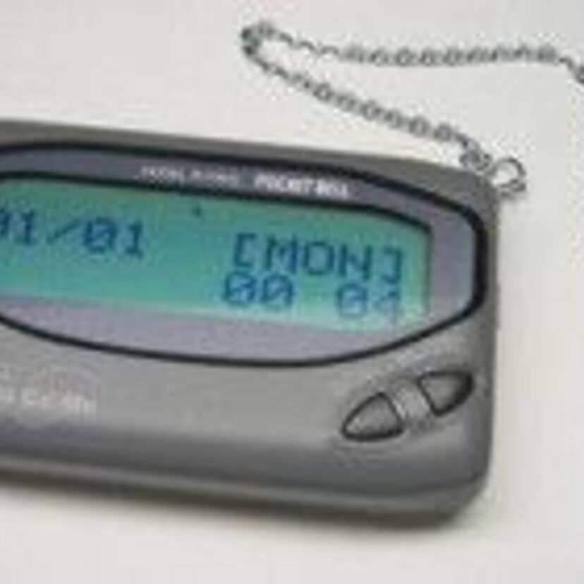 「ポケベル」使ってた？ドラマでも使ってて大流行！