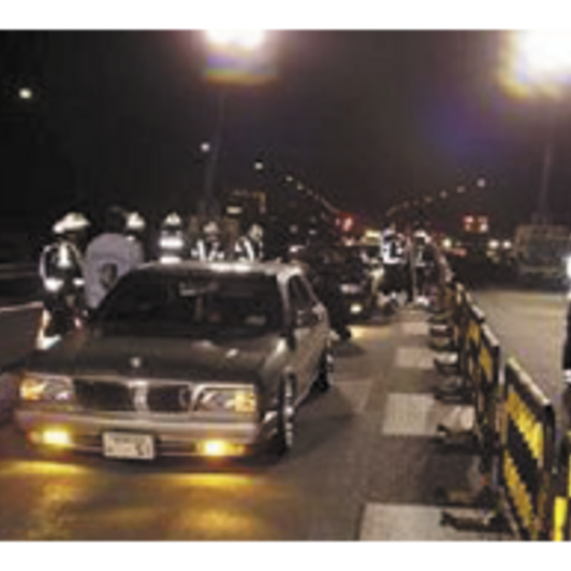 初日の出暴走で振り返る全盛期の暴走族VS警察