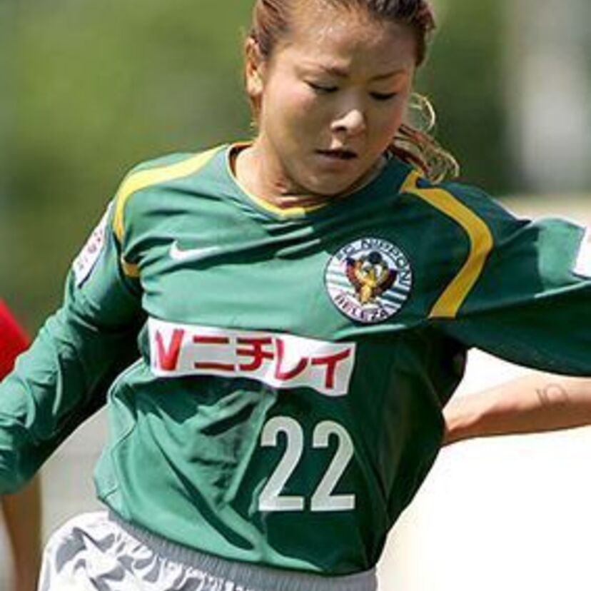 男女サッカー選手からタレントに転向した有名人！！
