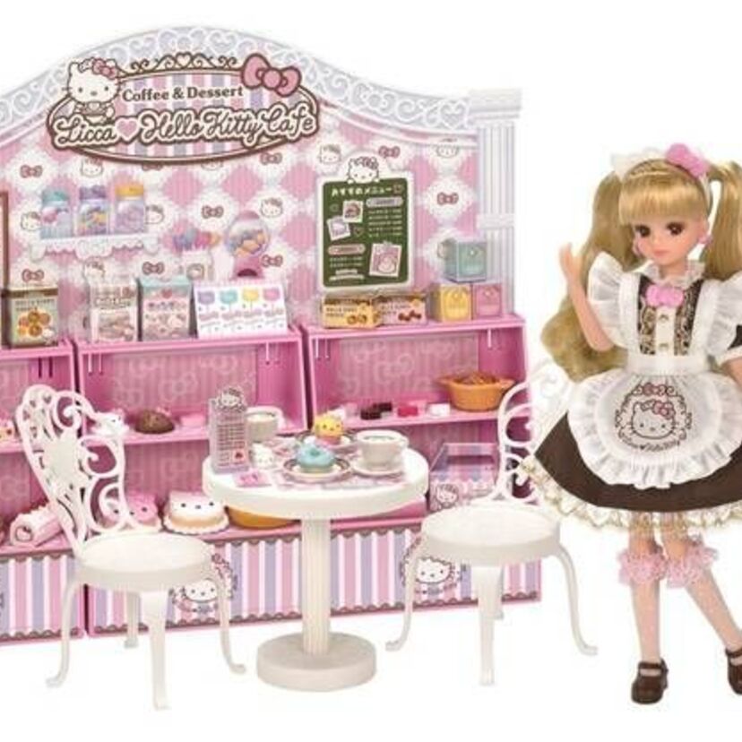 「リカちゃん♥ハローキティ スイーツカフェ」などのコラボ商品が発売！