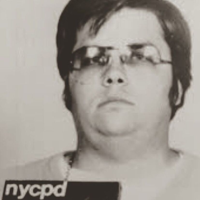 1980年、世界を震撼させたジョン・レノン射殺事件の犯人「マーク・チャップマン」とは？