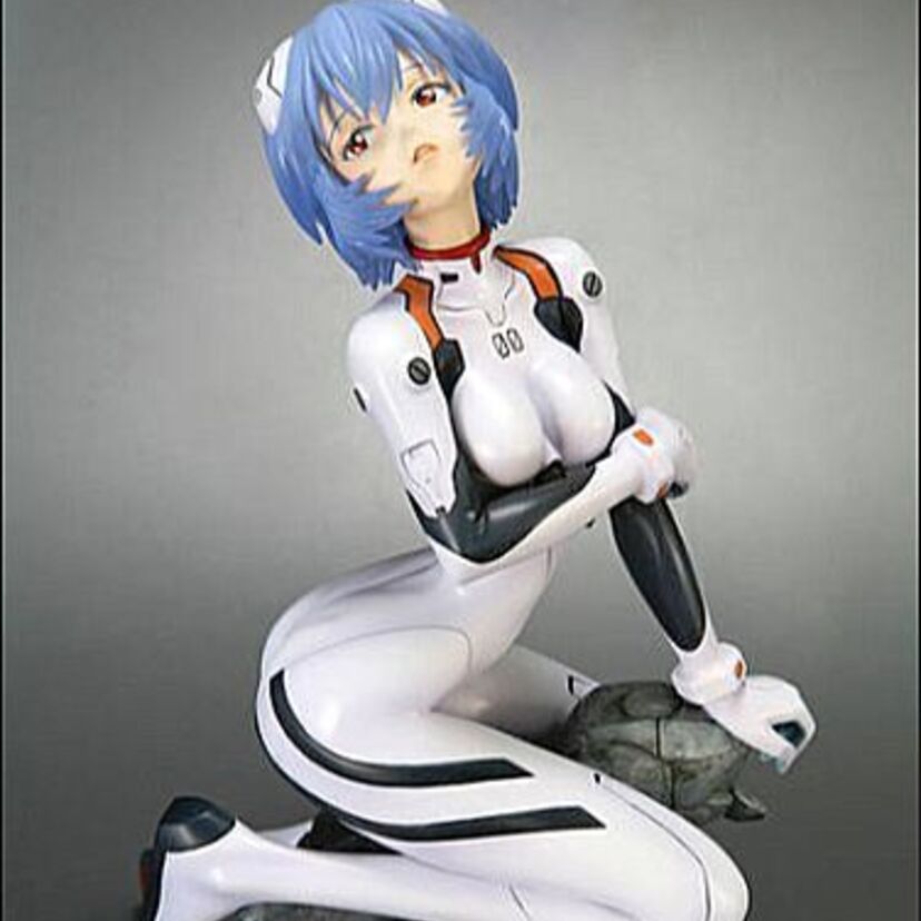 綾波レイの1/6スケールフィギュアがパッケージを新たに再登場！10月に発売を予定！！