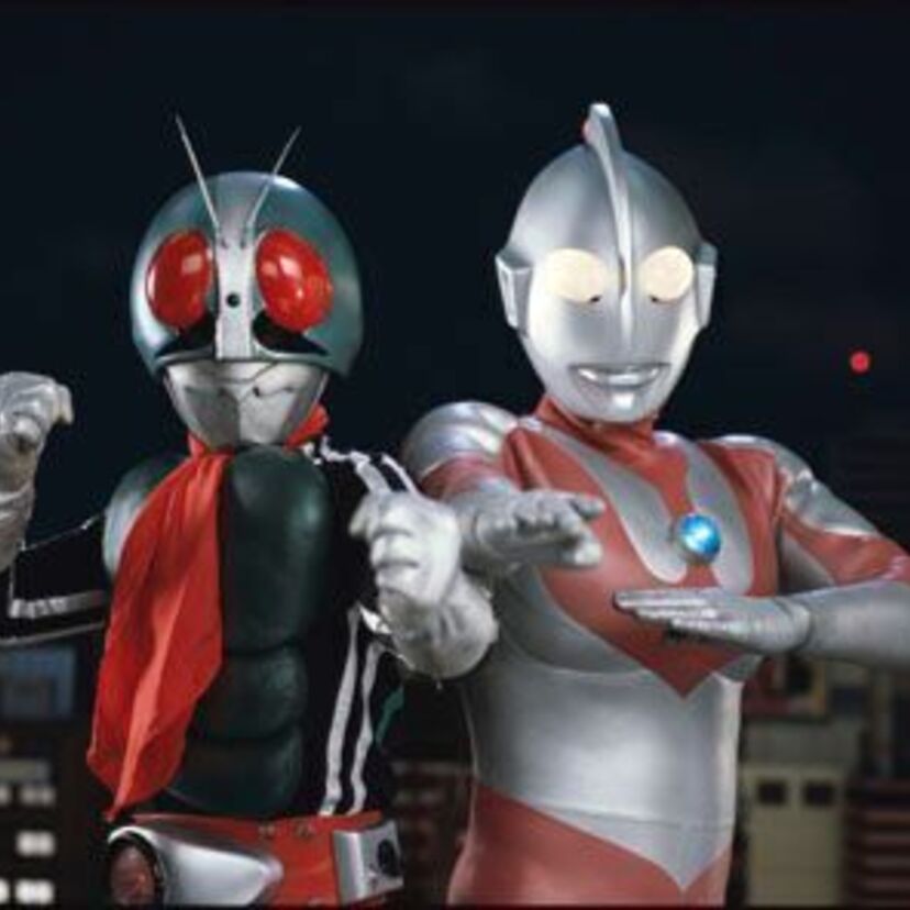 仮面ライダーやウルトラマン、果てはゴジラまで！スーパーヒーローたちのシリーズを超えた夢の競演！