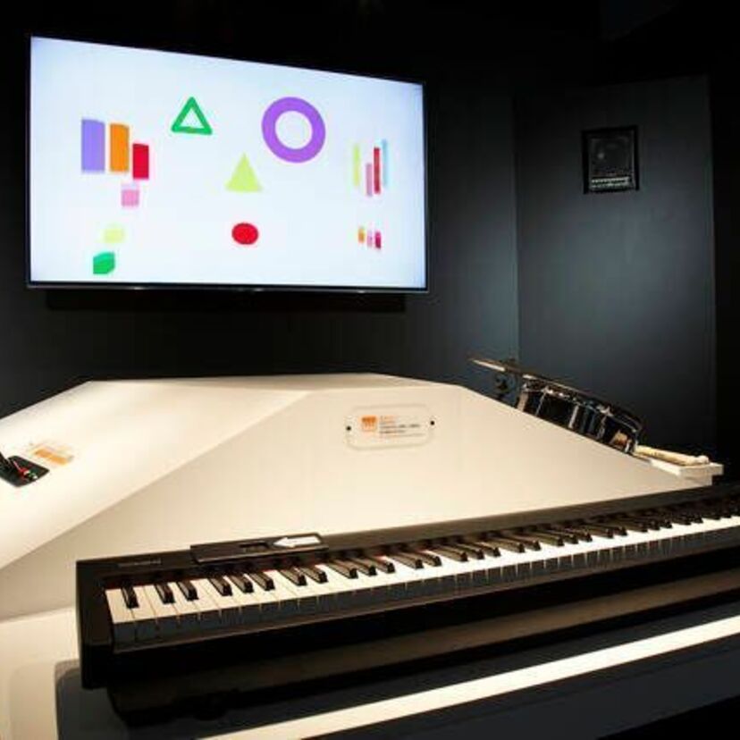 再オープンの浜松科学館「みらいーら」館内にローランドが音と映像で 「合奏」できるコーナーを新設