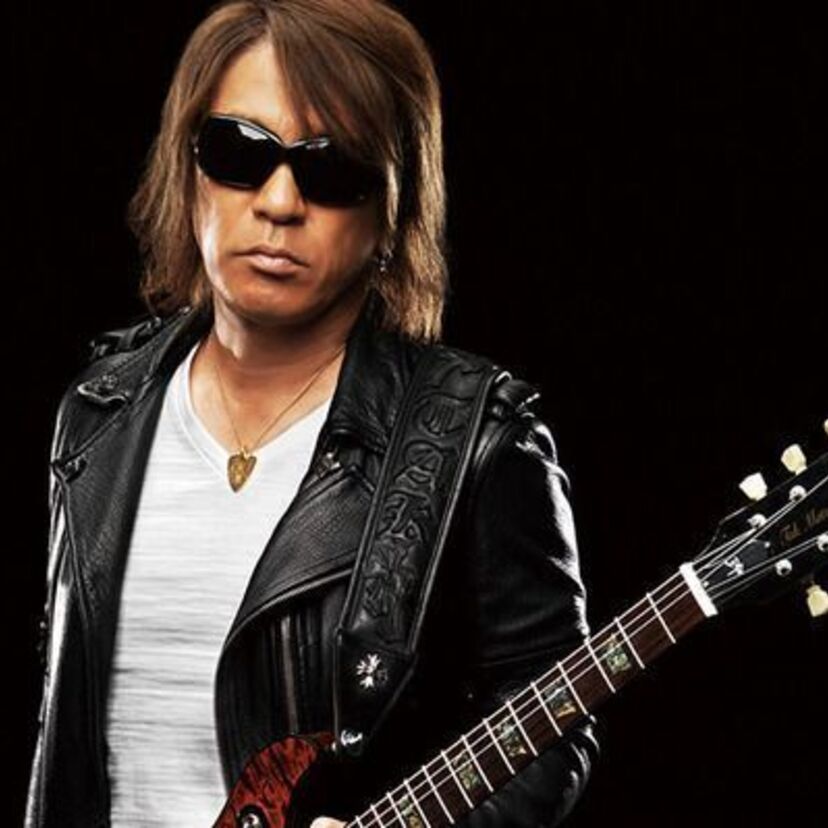 日本に最高のギターリストは何人もいますが”B’z”松本孝弘も間違いなくその一人です。