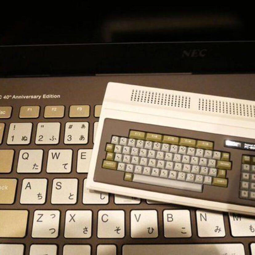 「PC-8001」40周年記念モデルのノートPCが登場！特典「PC-8001 Mini」でレトロゲームが遊べる！