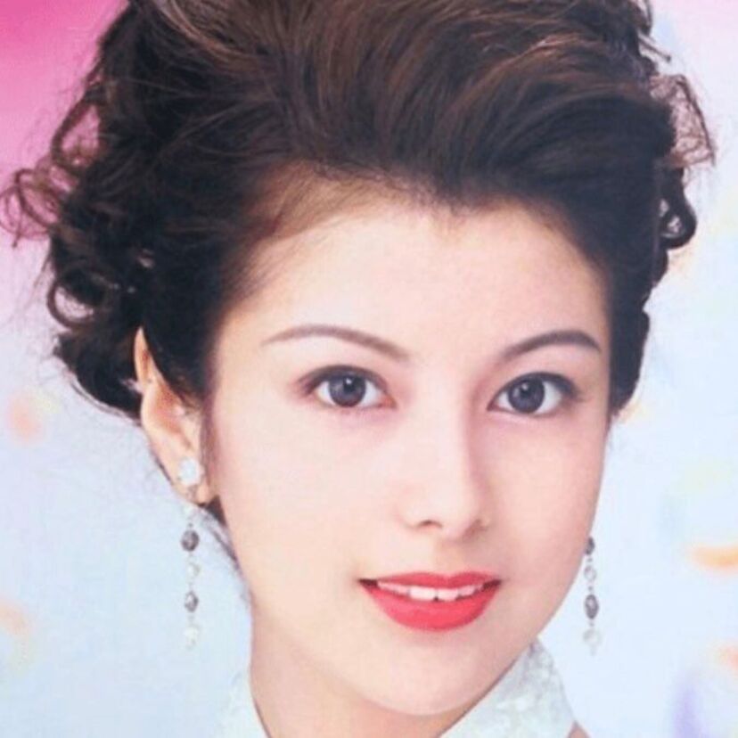 往年のアイドルや女優で「世界で最も美しい顔トップ100」に入ってもおかしくないと思う人は誰かいますか?