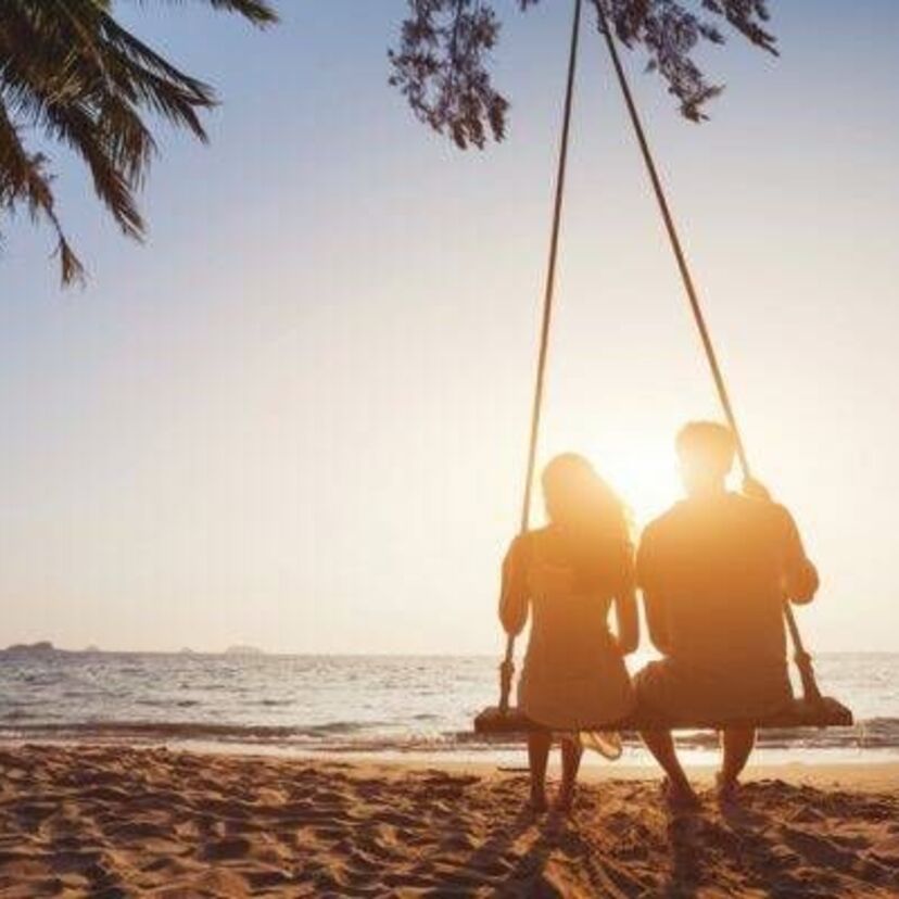 昔と今の恋愛ソングの変遷を探る！ 愛の形はどう変わったの？