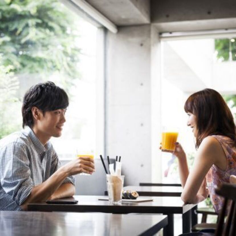 昔はどこで出会っていた？ 男女の出会いの昔と今