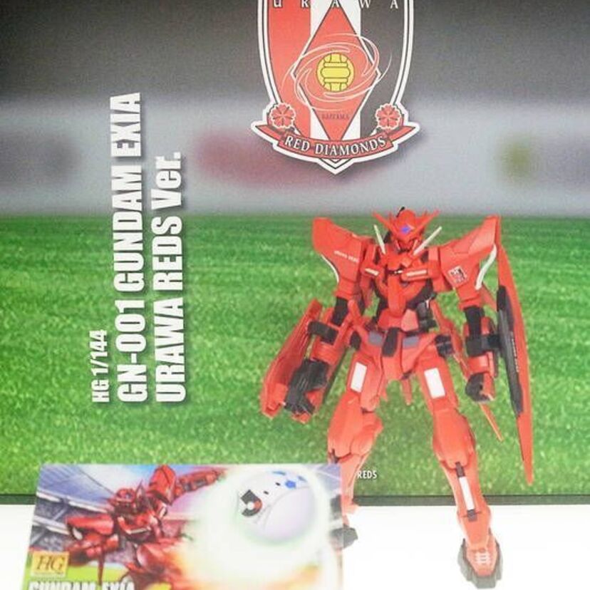 ガンプラとJリーグがコラボ！元日本代表・名波も絶賛の出来栄え！！