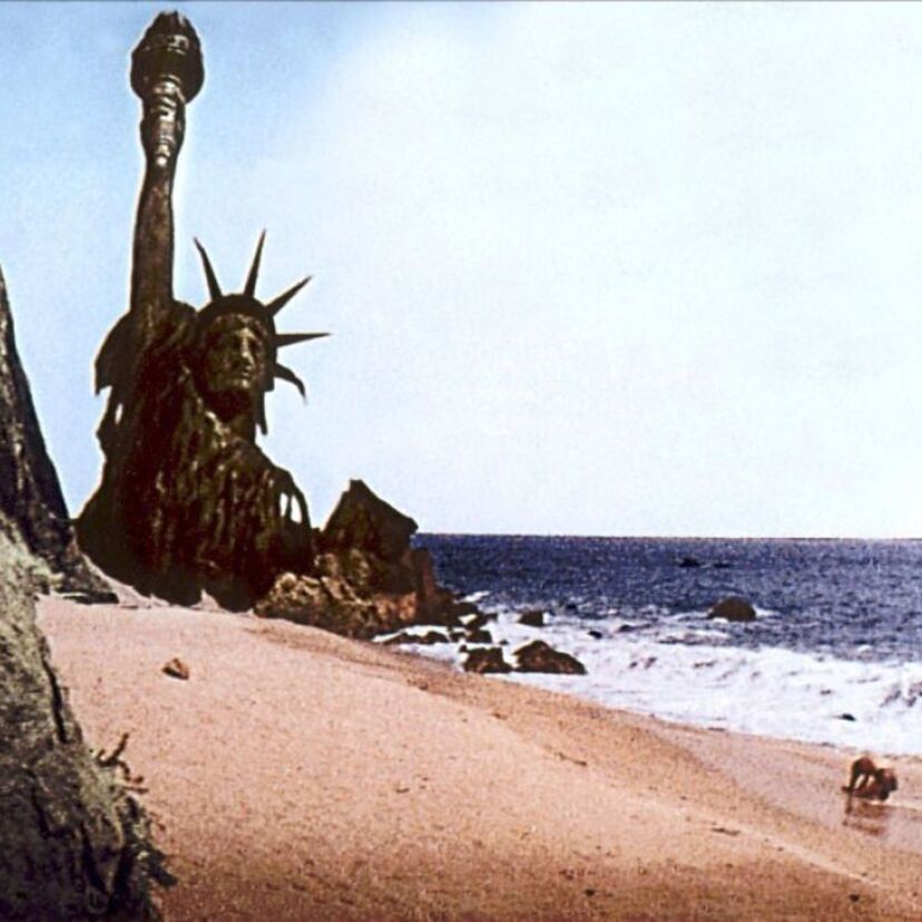 【衝撃のラスト】掟破りのオチ続出の『ホラー・サスペンス映画』 16選