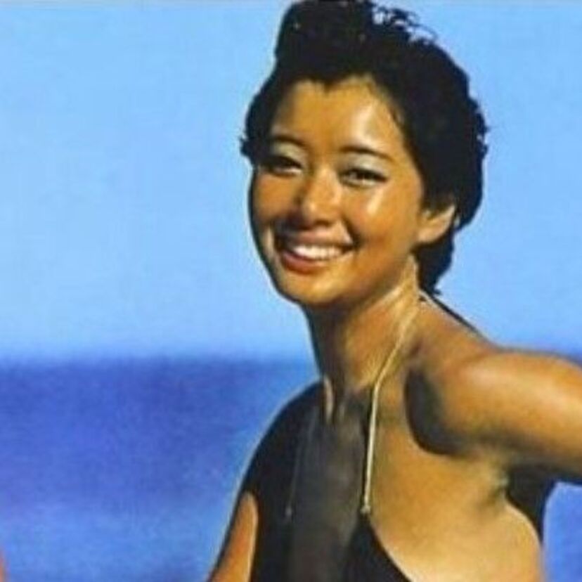 水着が眩しい！記憶に残る夏の化粧品CM