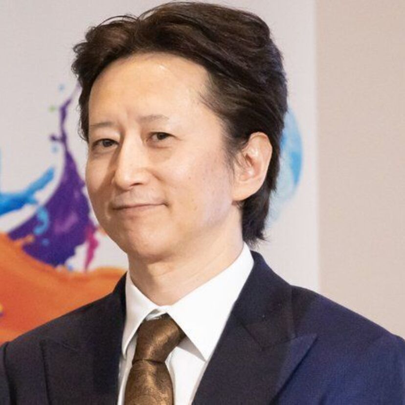 「若さにシビれる！あこがれるゥ！」漫画家・荒木飛呂彦が若々し過ぎる姿のまま還暦を迎える！！