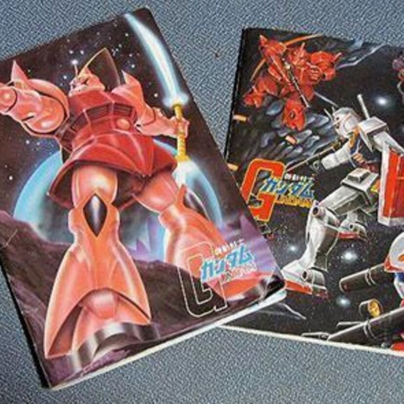 駄菓子屋で買ったガンダムシール、シールだけでなくコレクションブックを集めるのが楽しかった！