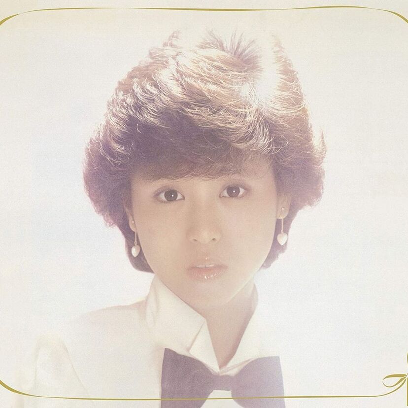 1982年に発売された!松田聖子の懐かしすぎるクリスマスアルバム『金色のリボン』が待望の再発!!