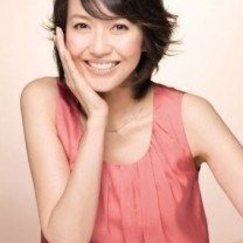 美人なのに可愛くて嫌味がないと言えば、やはりこの人、賀来千香子さん。キレイですよねぇ。