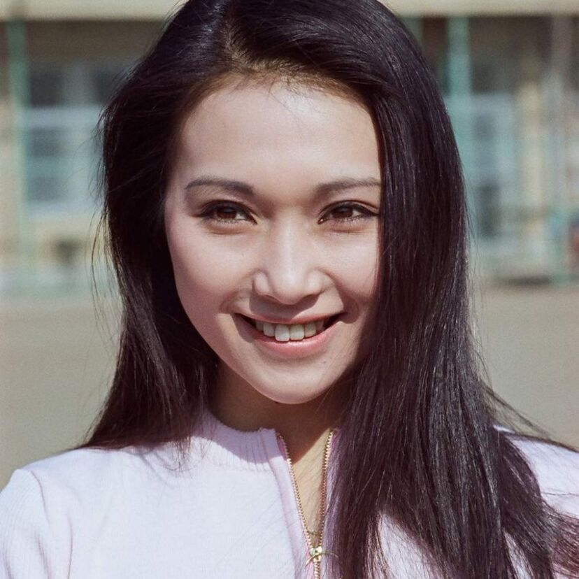 「ウルトラマン80」に登場した『相原京子先生』と『ノンちゃん』にスポットを当てた写真集がまさかの発売！！